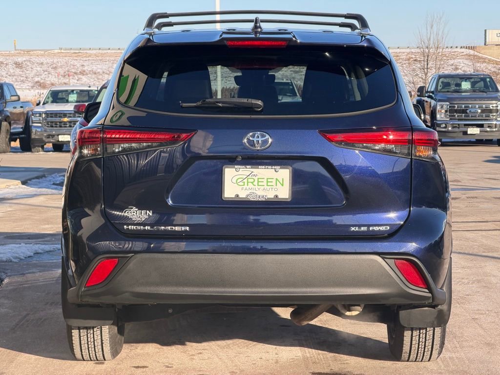 Used 2022 Toyota Highlander XLE image 8