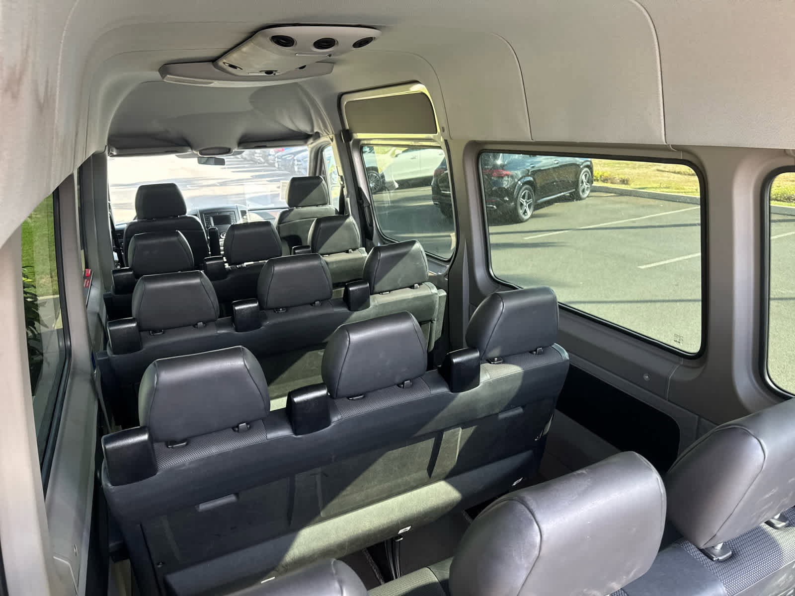 Used 2017 Mercedes-Benz Sprinter 2500 image 11