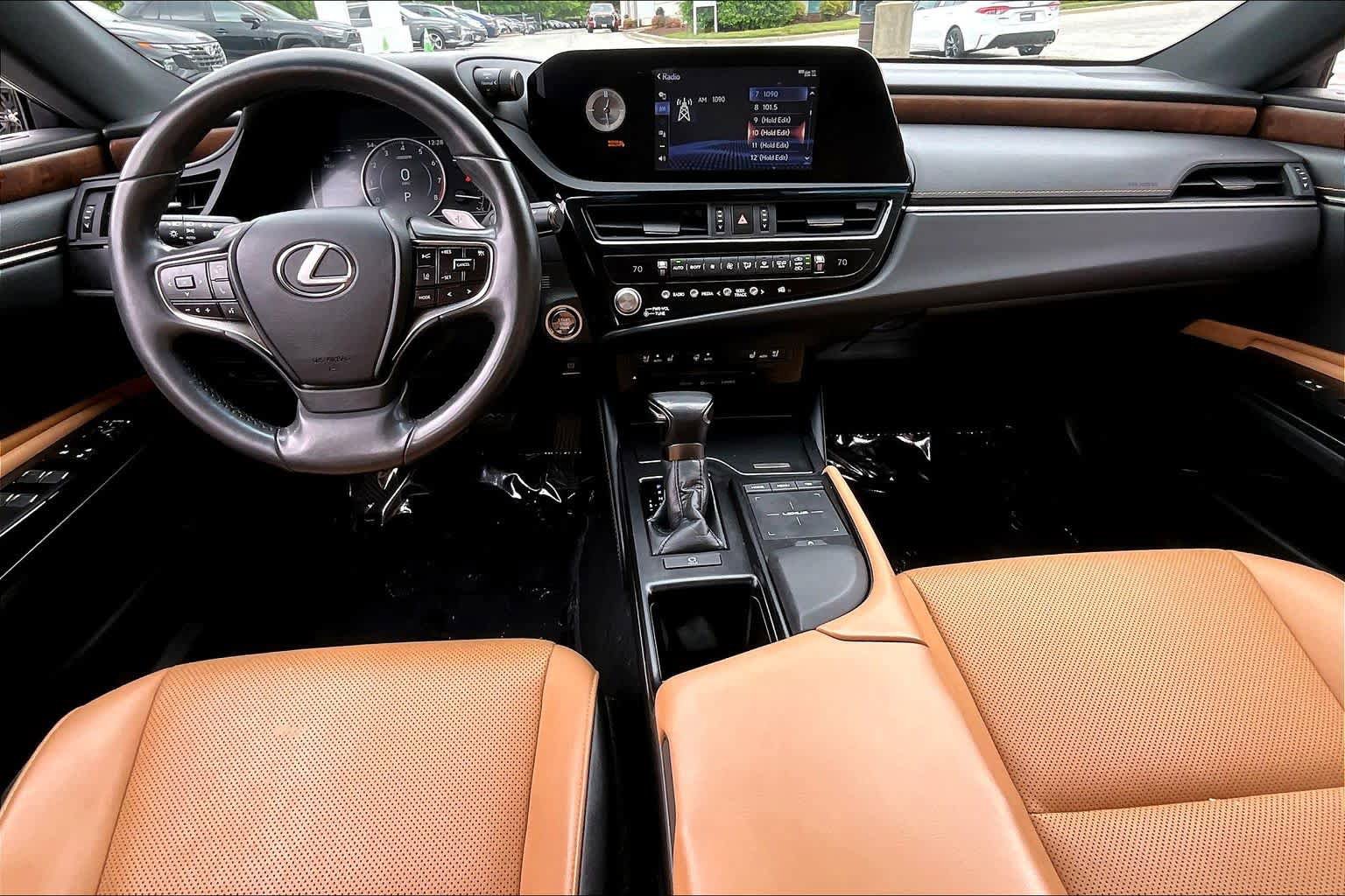Used 2022 Lexus ES 350 w/ Premium Package FWD image 16