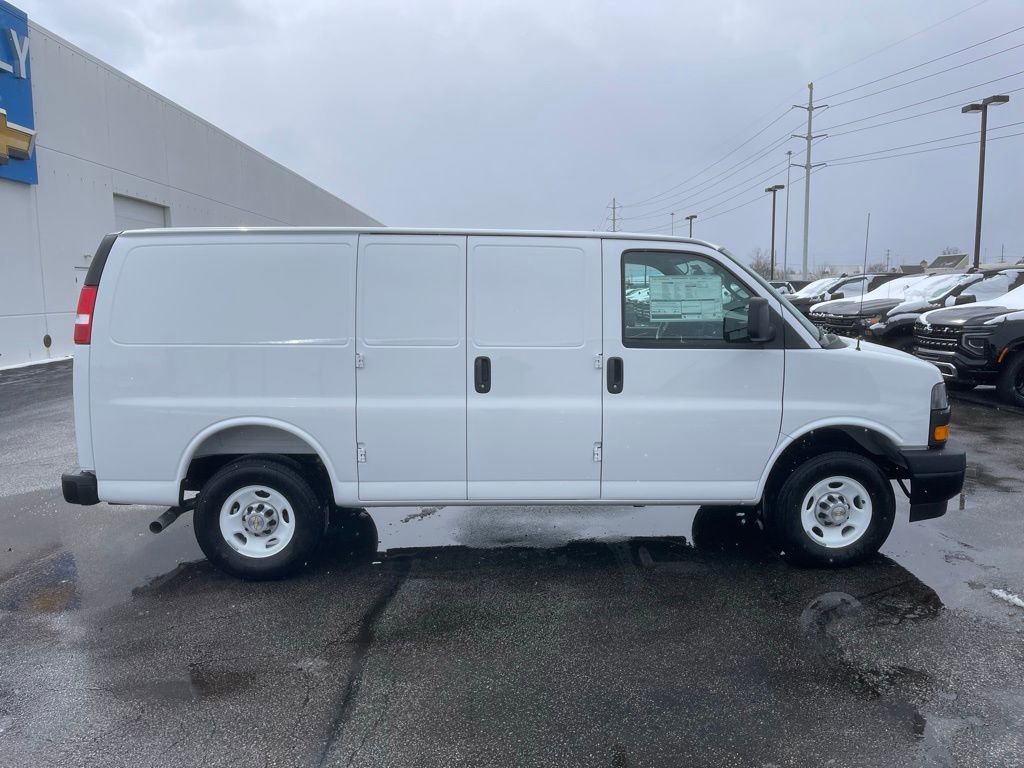 New 2025 Chevrolet Express 2500 w/ Driver Convenience Package image 8