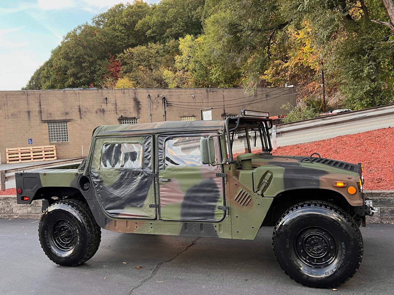 Used 2006 HUMMER H1 image 6