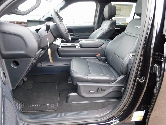 New 2026 Ford Expedition Platinum w/ Stealth Appearance Package image 14