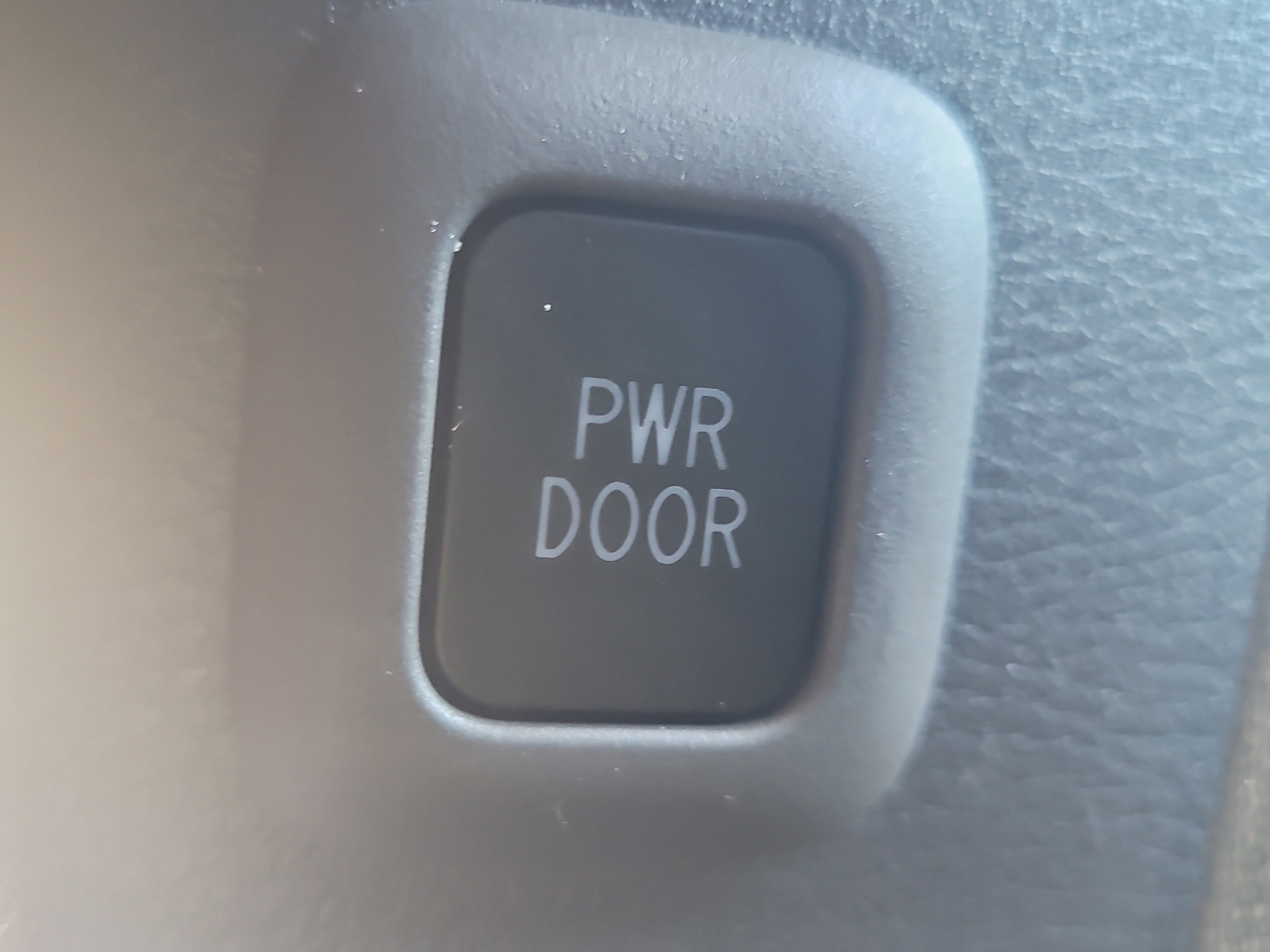 Certified 2023 Toyota Sienna Limited image 13