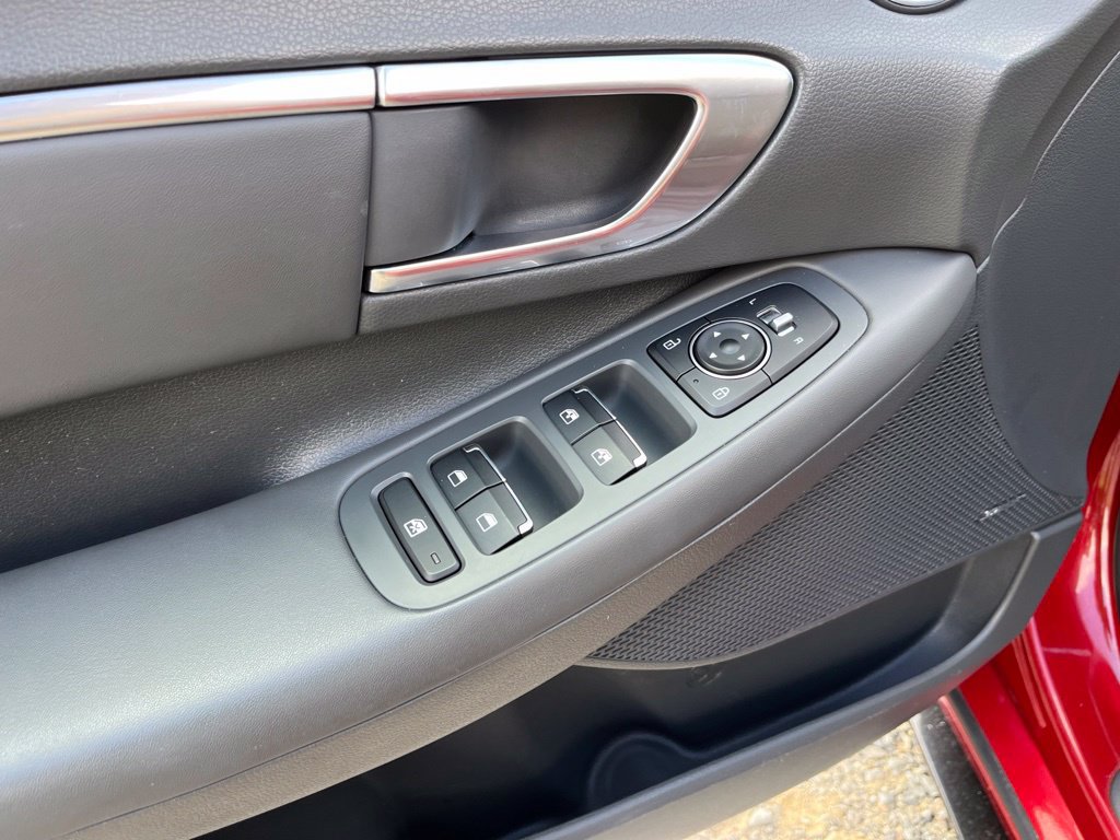 Used 2023 Hyundai Sonata SEL Plus FWD image 12