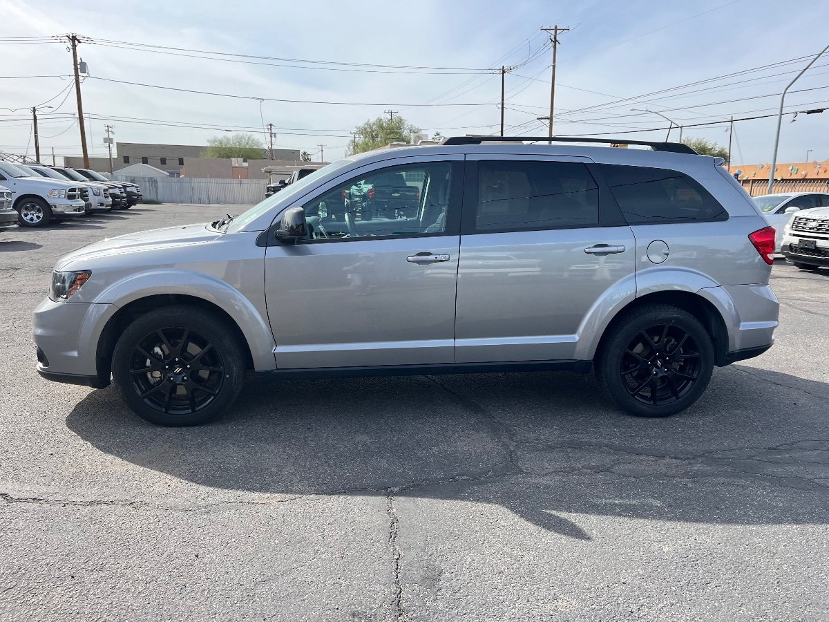Used 2019 Dodge Journey SE FWD image 6