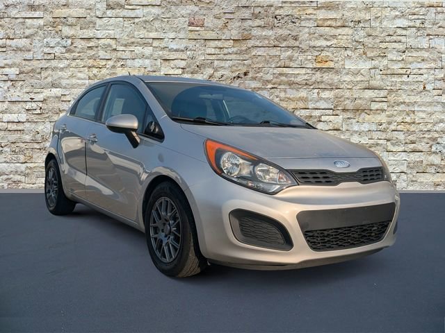 Used 2013 Kia Rio LX w/ PWR Pkg image 2