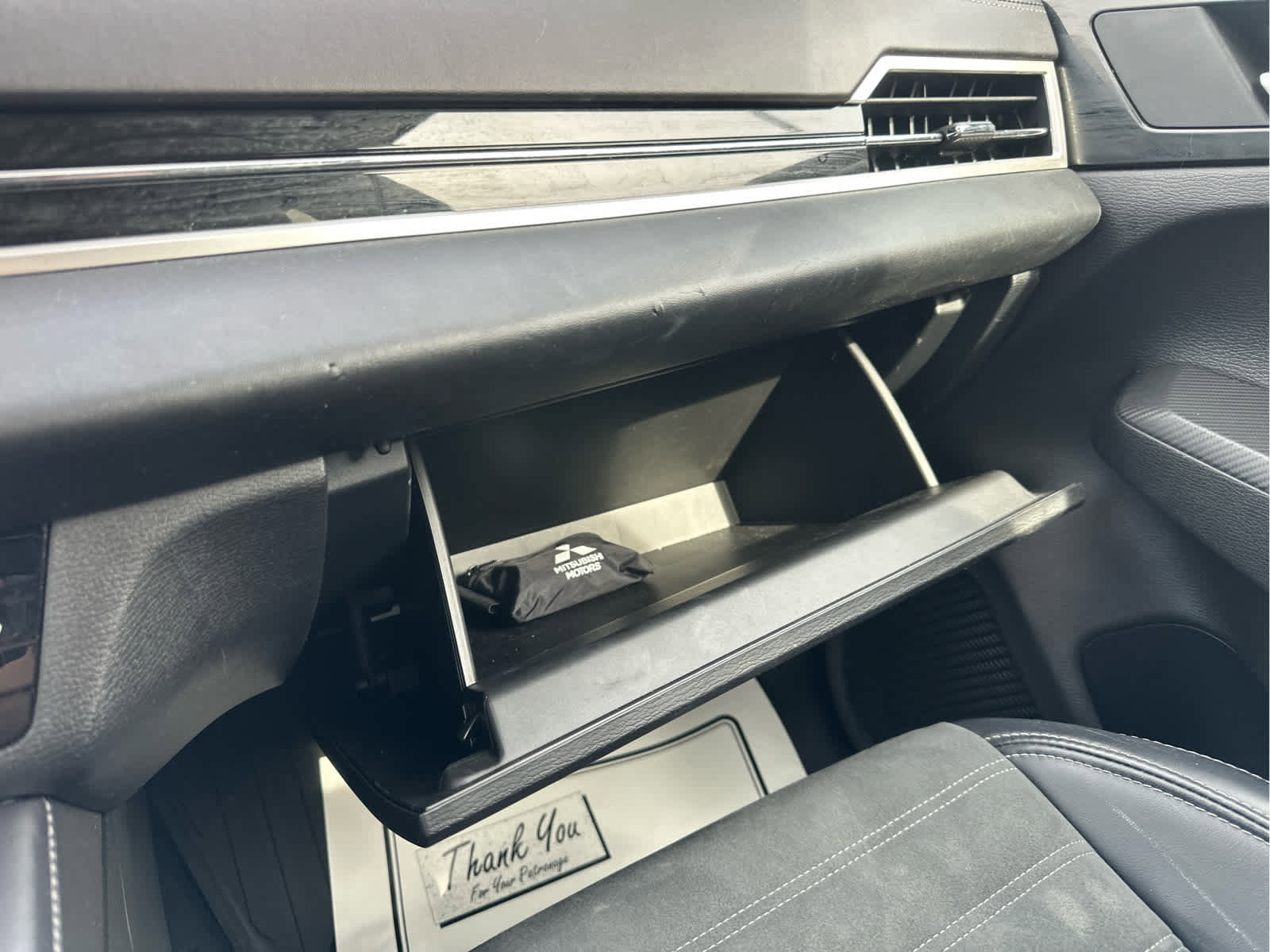 Used 2024 Mitsubishi Outlander SE image 34