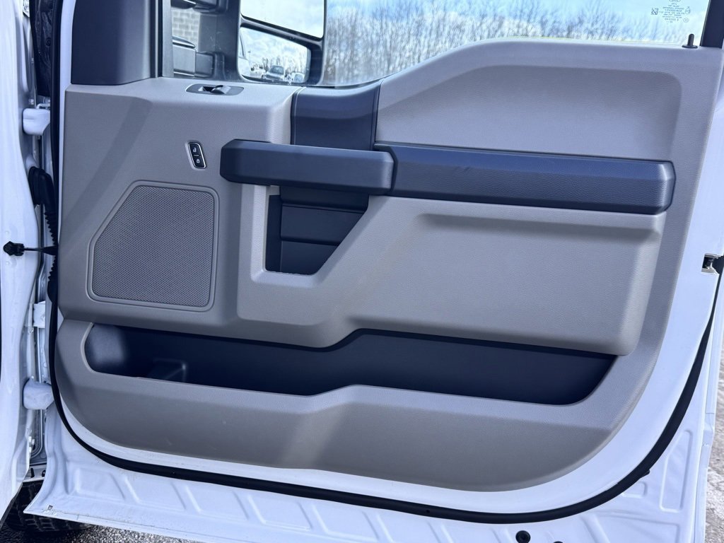 Certified 2022 Ford F250 XL w/ Power Equipment Group image 21