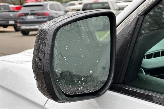 Used 2023 Jeep Grand Cherokee L Laredo image 55