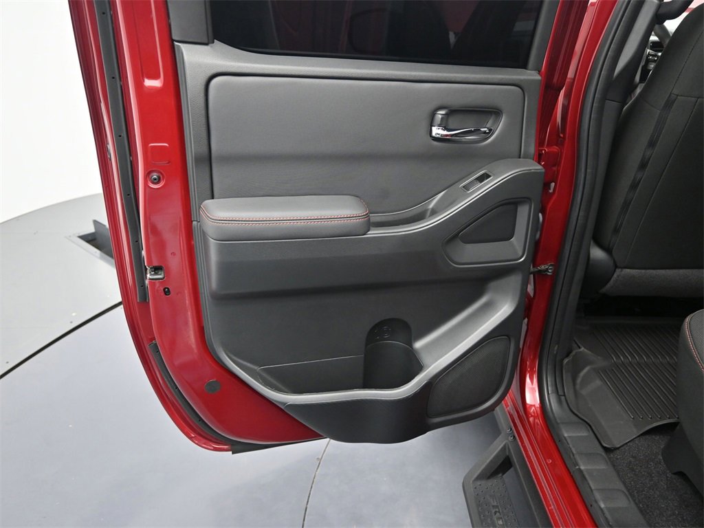 Used 2024 Nissan Frontier PRO-4X w/ Off-Road Protection Package image 15