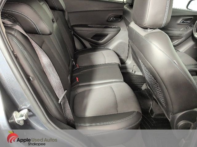 Used 2016 Chevrolet Trax LT w/ LT Sun and Sound Package image 36