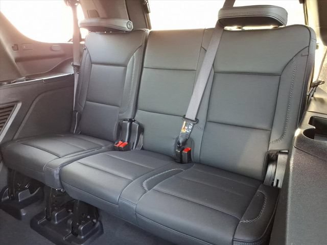 Used 2025 GMC Yukon Denali w/ Advanced Technology Package AWD/4WD image 22