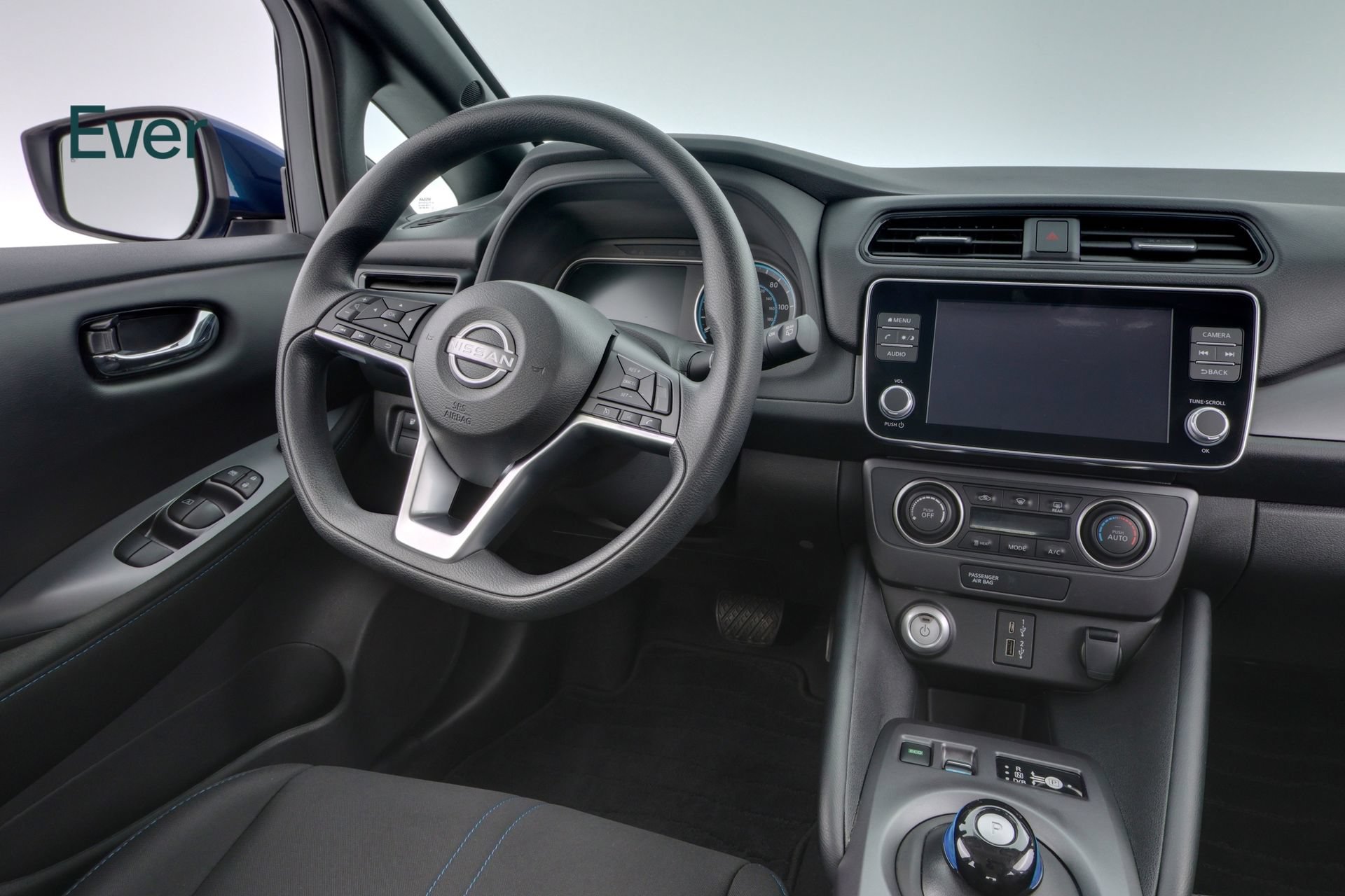 Used 2025 Nissan Leaf S FWD image 25