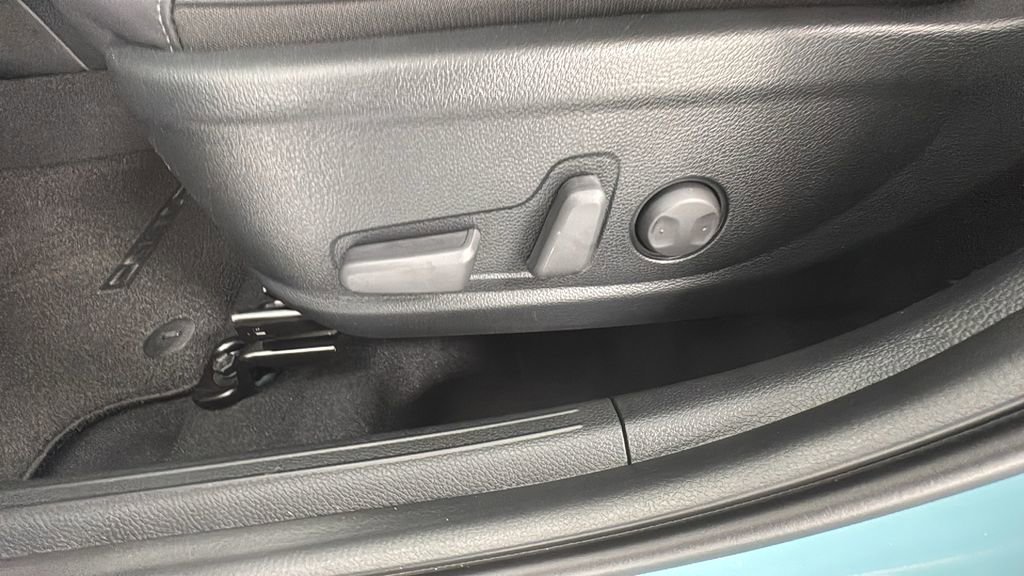 New 2026 Kia Seltos SX w/ SX Sunroof Package image 11