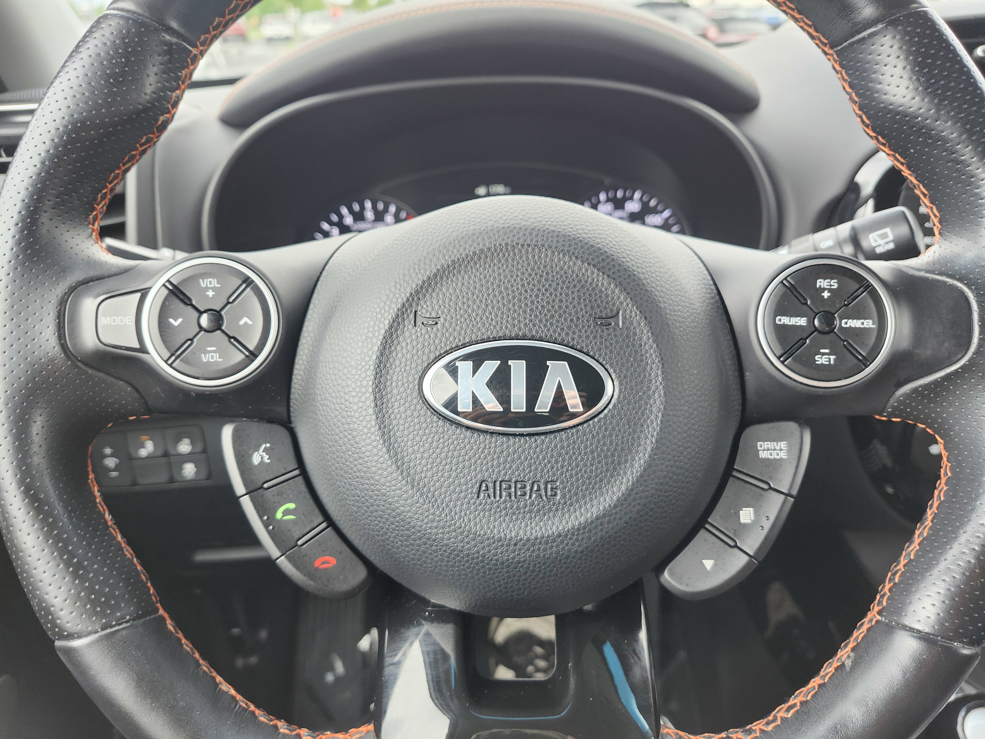Used 2018 Kia Soul ! w/ Tech Package FWD image 25