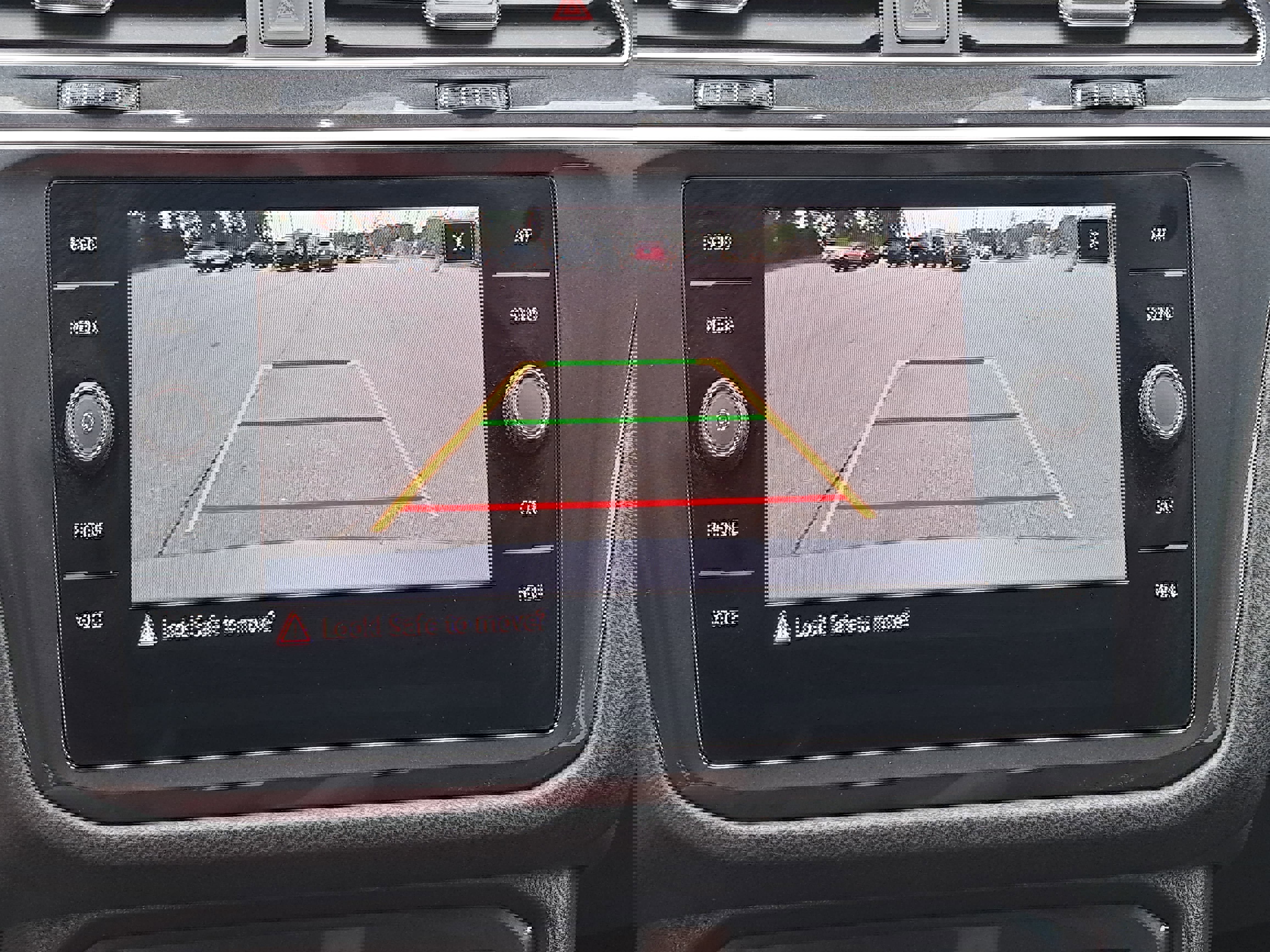 Used 2024 Volkswagen Tiguan SE image 24