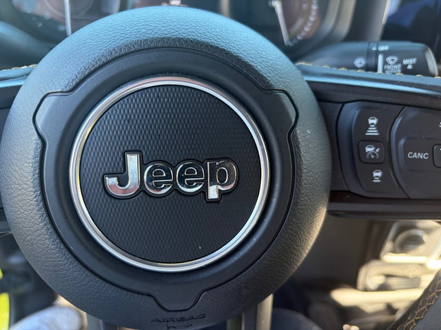 Used 2024 Jeep Wrangler Unlimited w/ Convenience Group AWD/4WD image 12