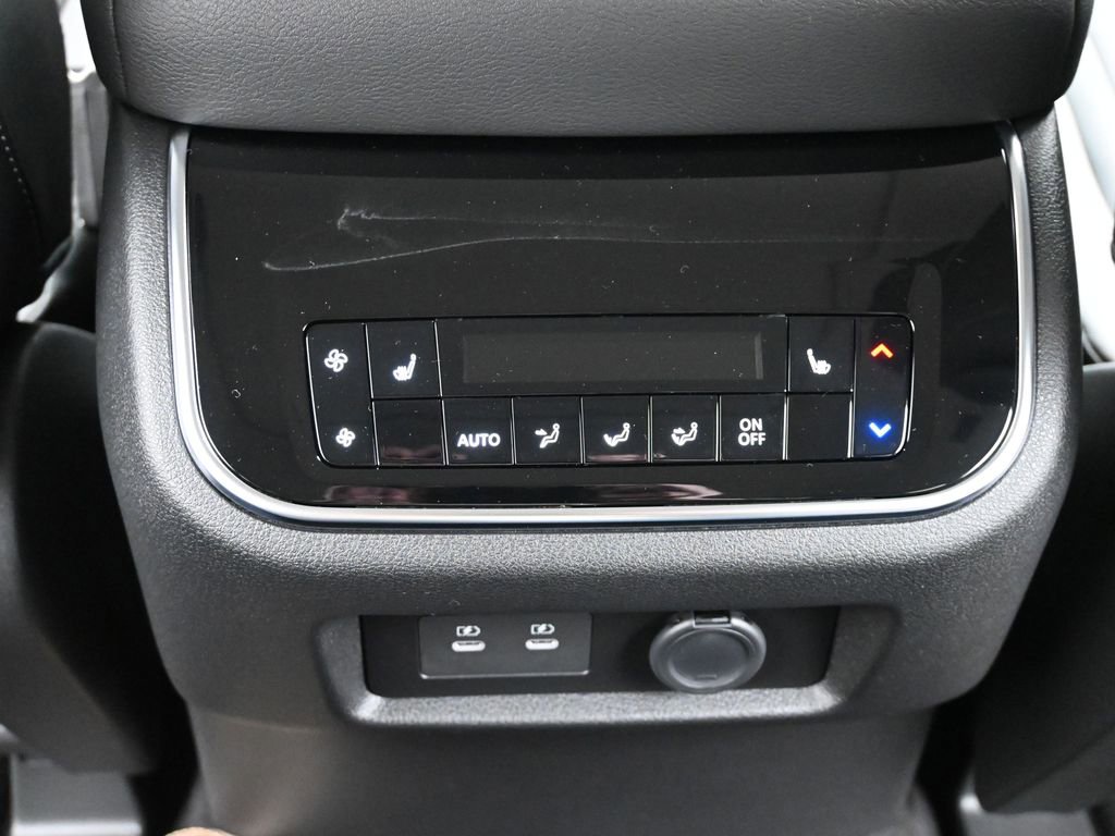 New 2026 INFINITI QX80 Pure w/ Cargo Package AWD/4WD image 15