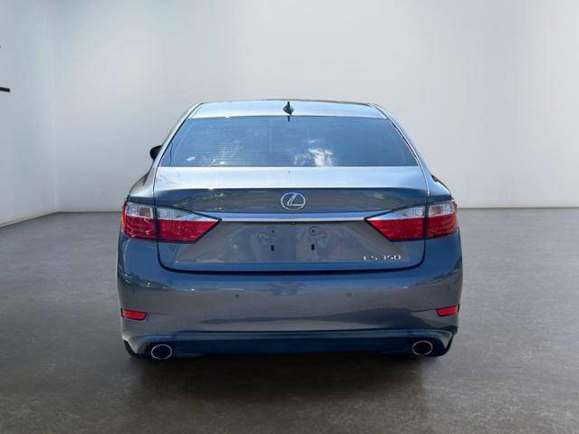 Used 2015 Lexus ES 350 image 4