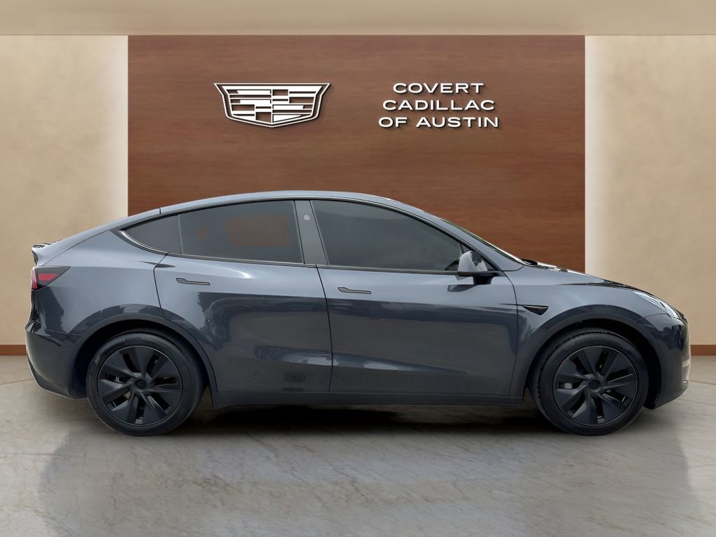 Used 2024 Tesla Model Y Long Range RWD image 8