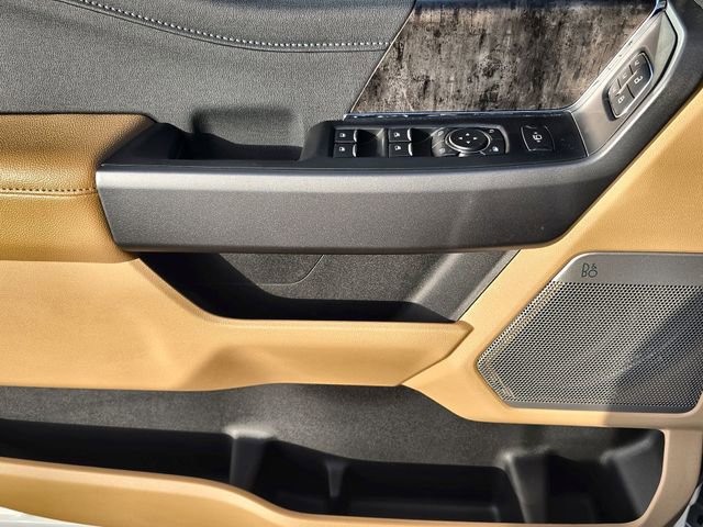 New 2026 Ford F350 Lariat w/ Black Appearance Package image 17