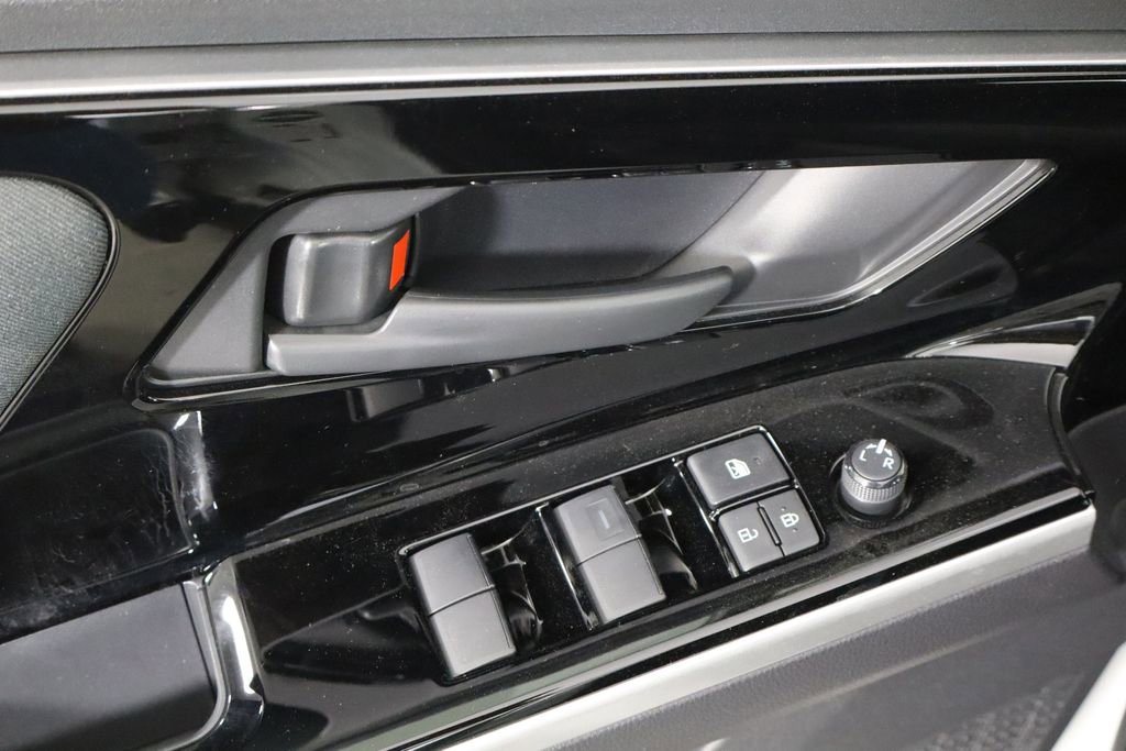 Used 2023 Subaru Solterra AWD image 22