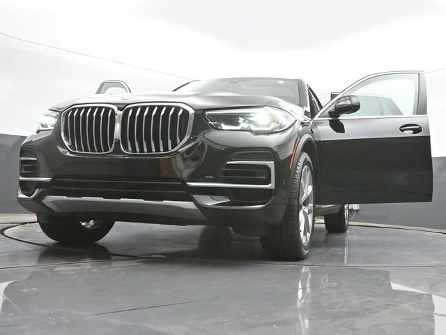 Used 2023 BMW X5 xDrive40i AWD/4WD image 54
