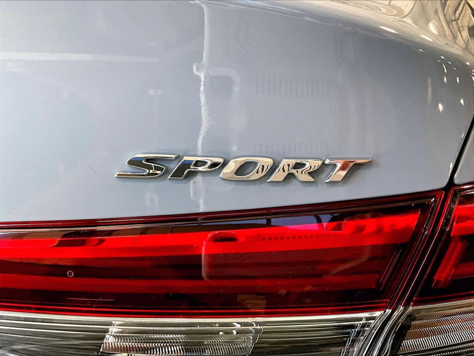 Used 2022 Honda Civic Sport image 29