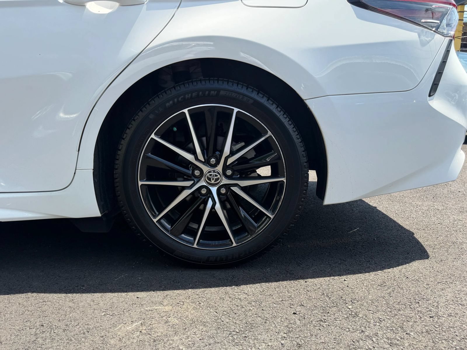 Used 2021 Toyota Camry SE FWD image 21
