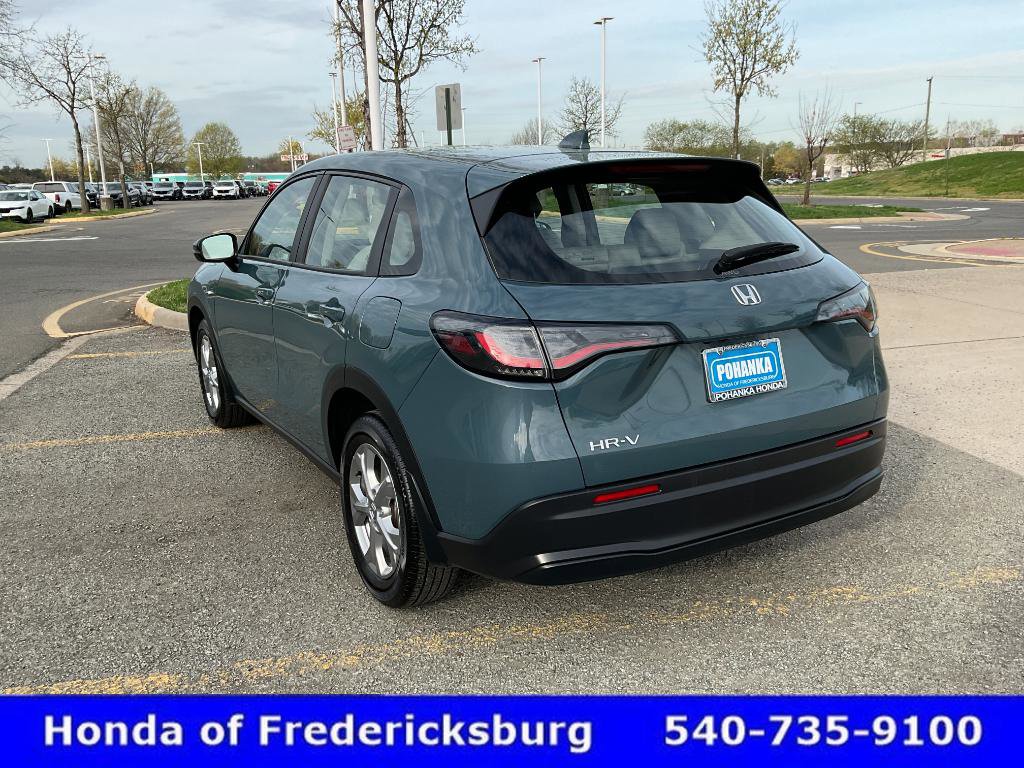 Certified 2023 Honda HR-V LX image 4