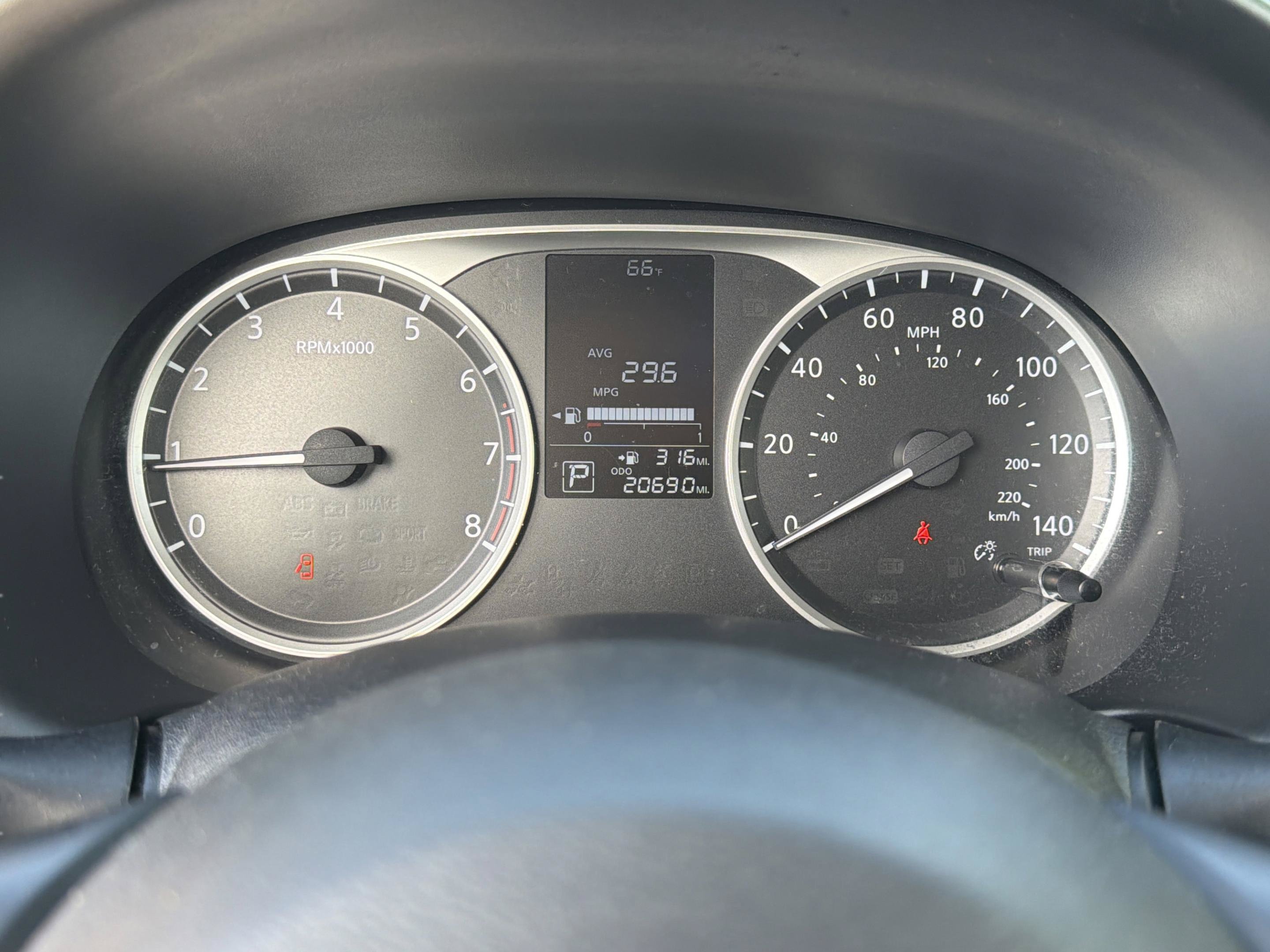 Used 2022 Nissan Kicks S FWD image 18