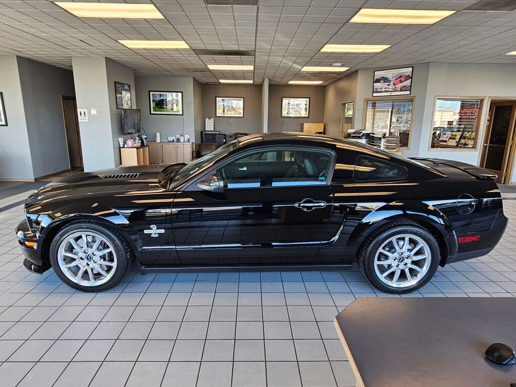 Used 2009 Ford Mustang Shelby GT500 image 2