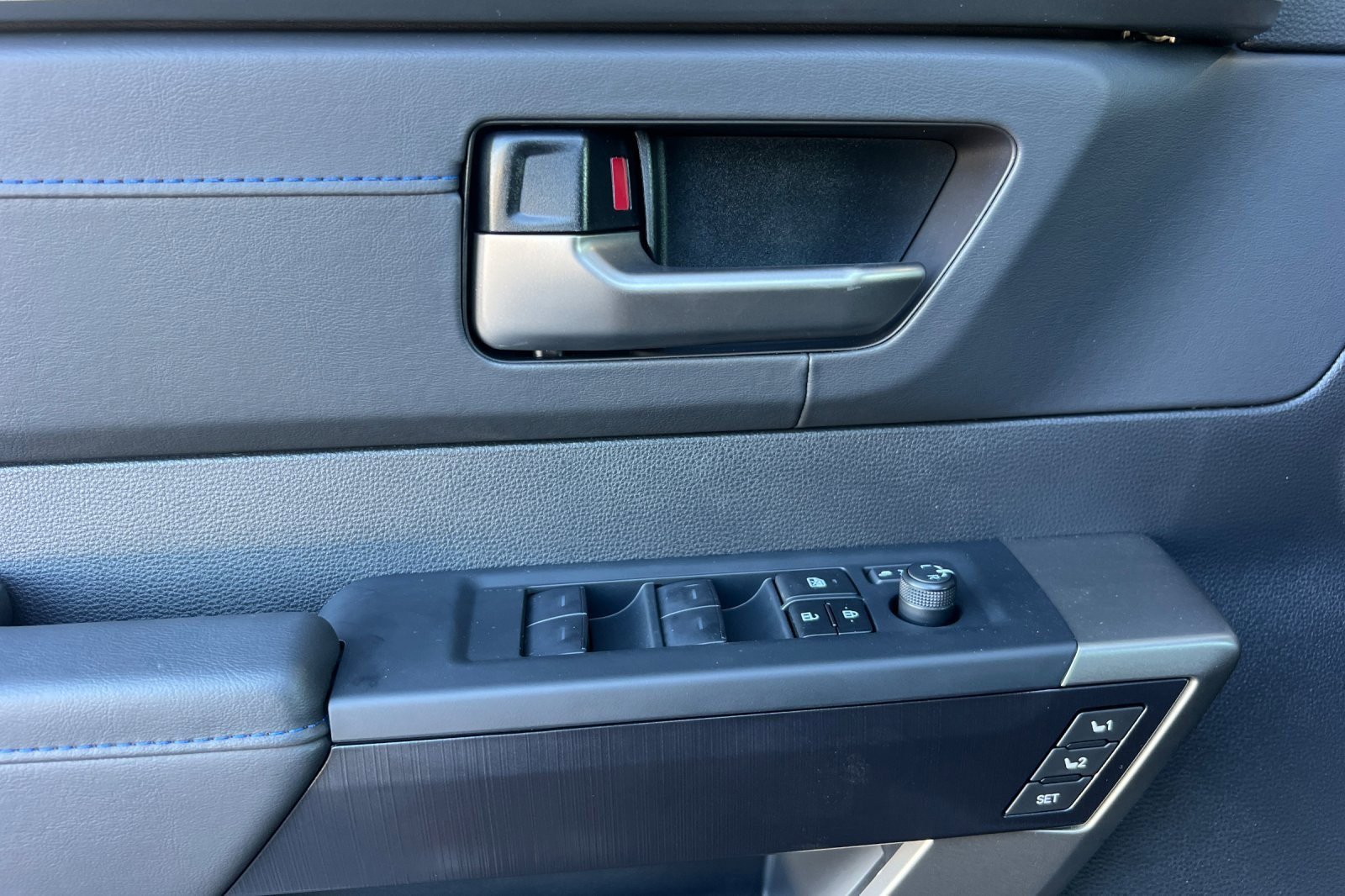 New 2026 Toyota Sequoia Platinum AWD/4WD image 10