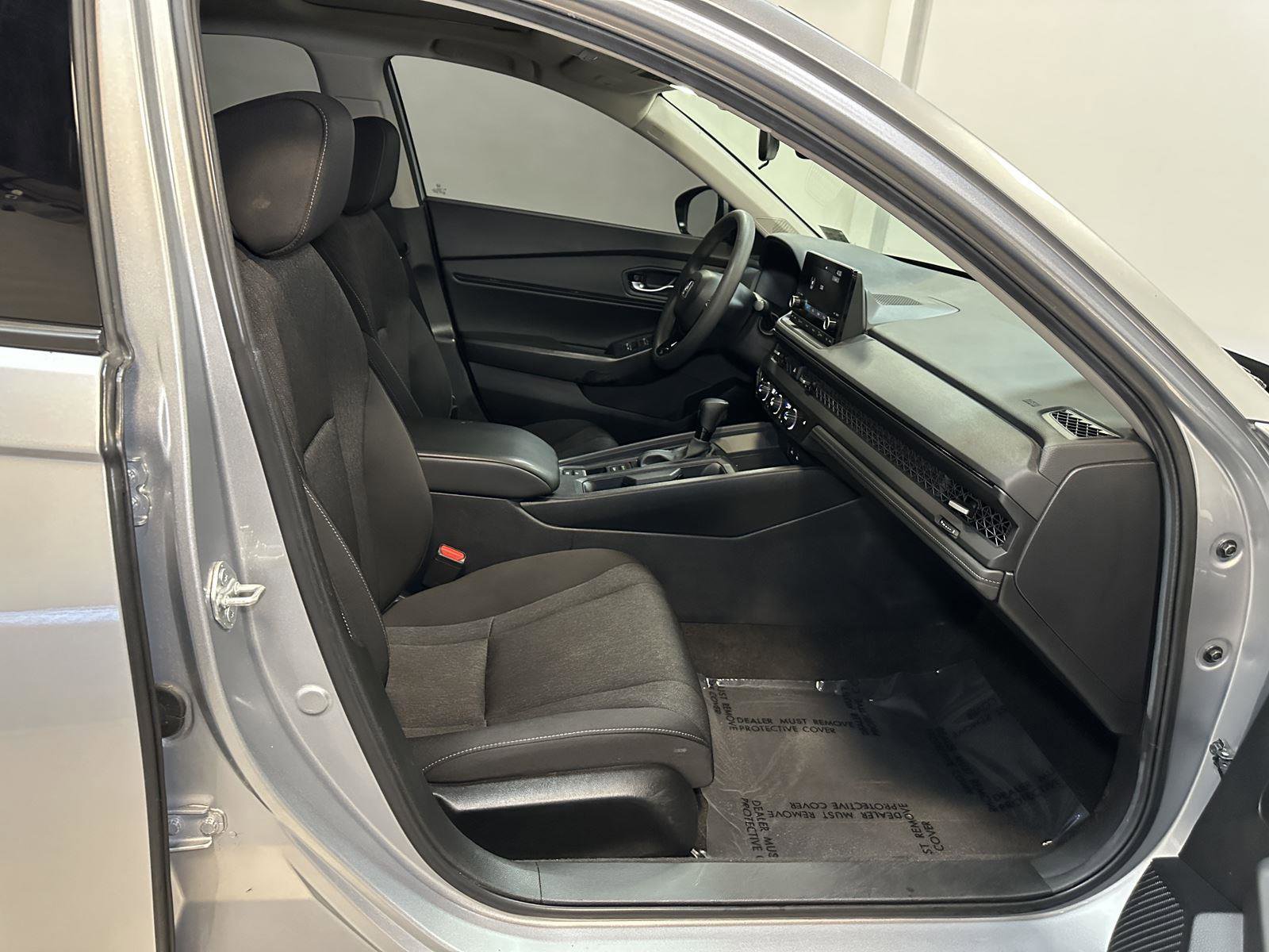 Used 2024 Honda Accord EX image 39