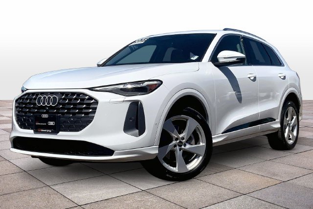 Certified 2025 Audi Q5 Premium Plus