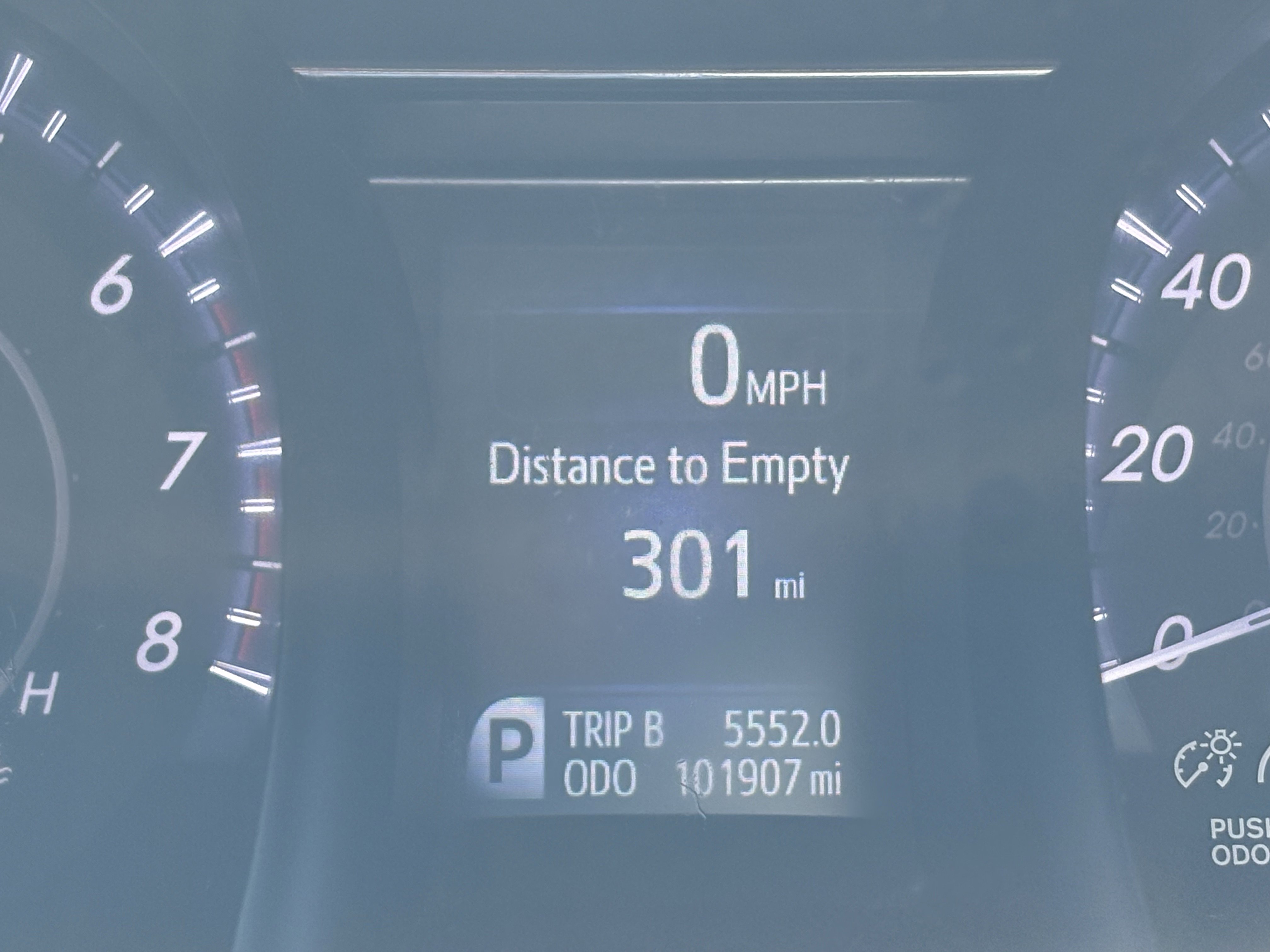 Used 2017 Toyota Avalon XLE image 14