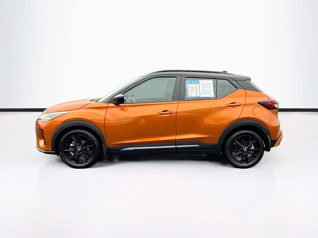 Used 2023 Nissan Kicks SR w/ SR Premium Package image 5