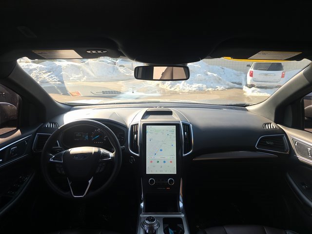 Certified 2022 Ford Edge Titanium w/ Equipment Group 301A image 17