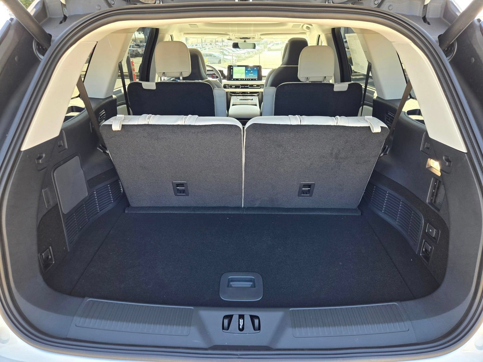 New 2026 Lincoln Aviator Reserve AWD/4WD image 15