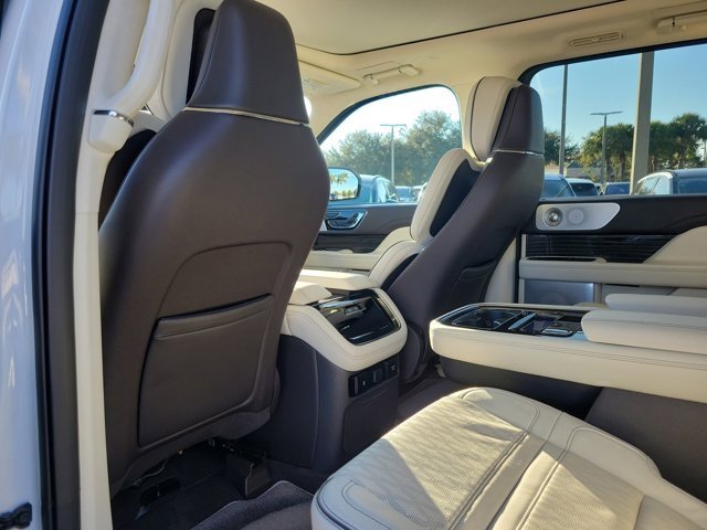 Certified 2024 Lincoln Navigator Black Label image 14