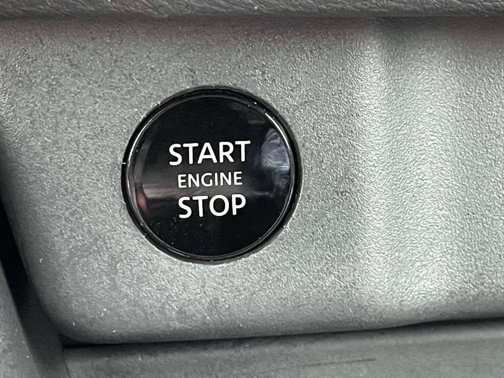 Used 2026 Nissan Rogue SV FWD image 26