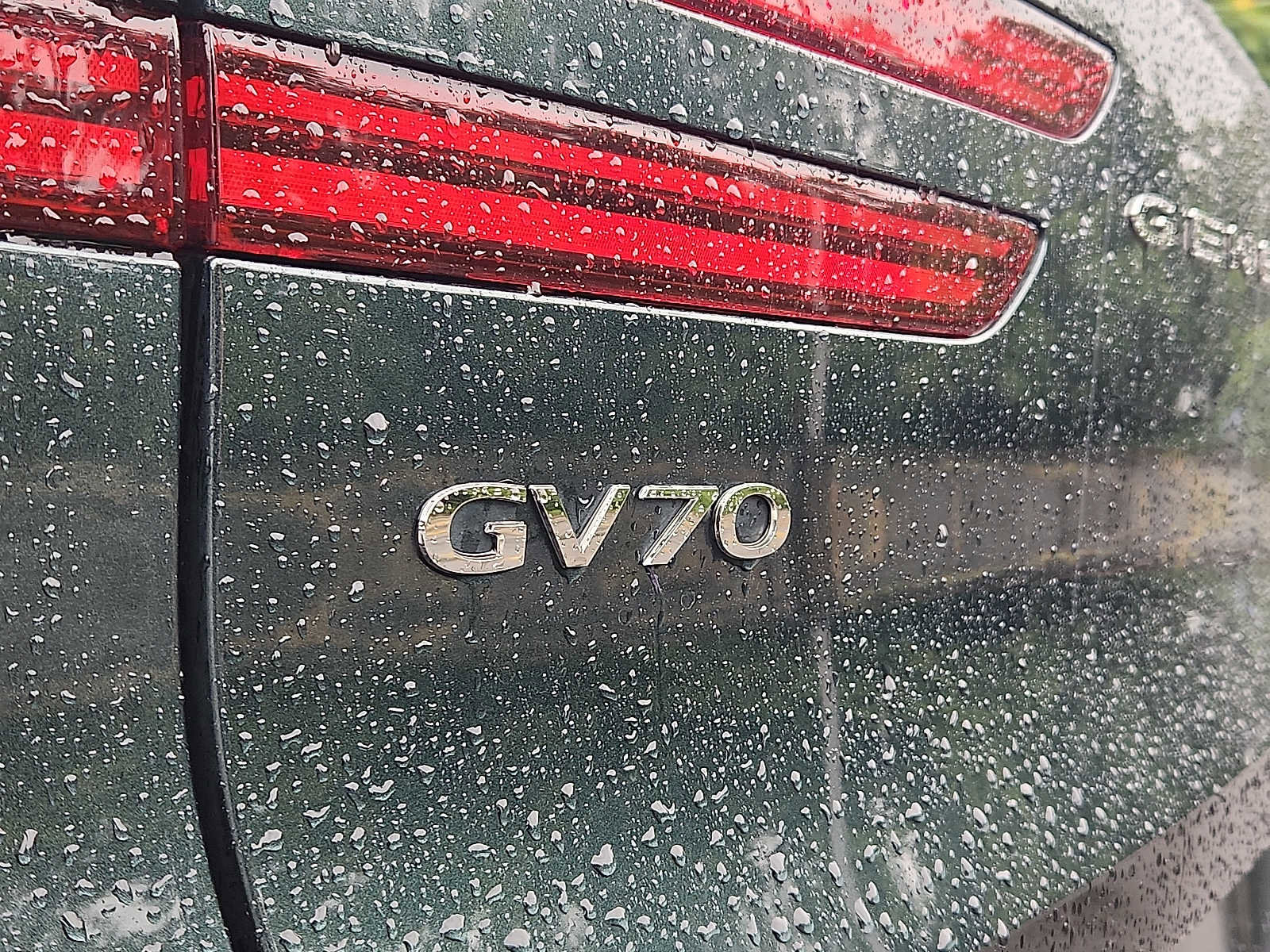 Used 2022 Genesis GV70 2.5T w/ Advanced Package image 30