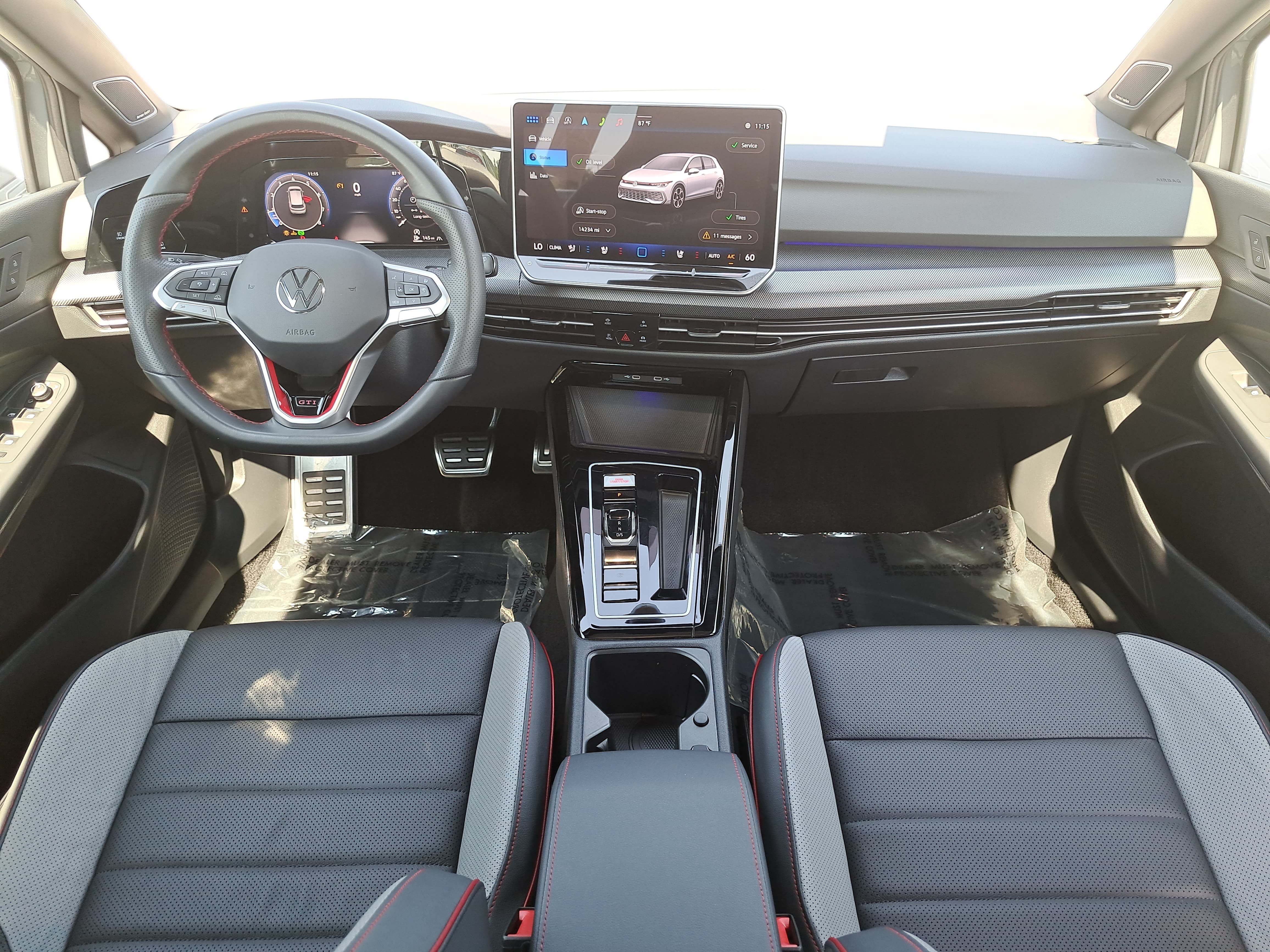Certified 2025 Volkswagen GTI Autobahn FWD image 9