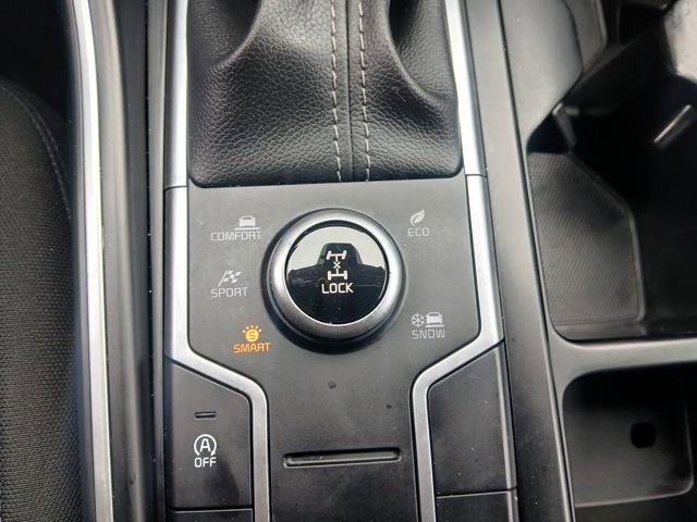 Certified 2023 Kia Sorento LX image 19