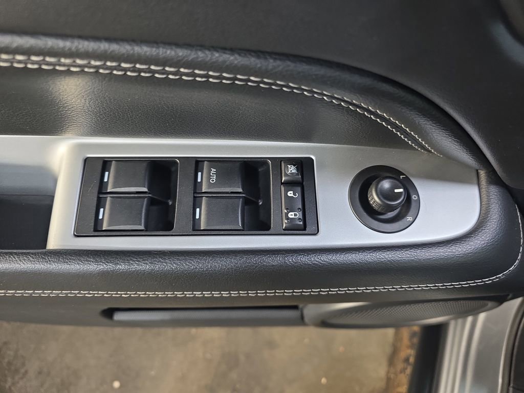 Used 2017 Jeep Compass High Altitude AWD/4WD image 24