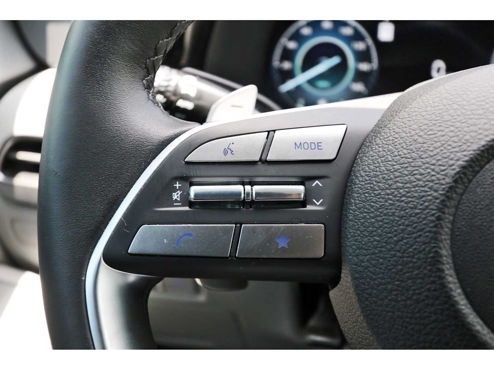 Used 2025 Hyundai Palisade SEL FWD image 16