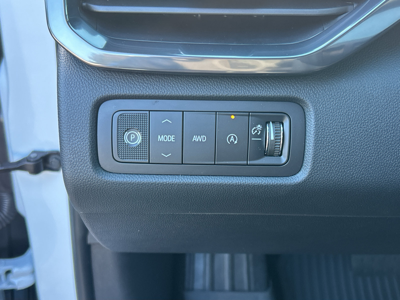 New 2027 GMC Acadia AT4 w/ Luxury Package AWD/4WD image 15