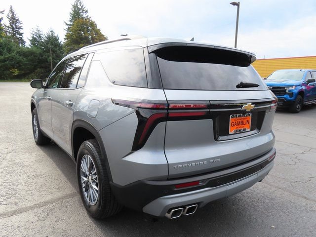 Used 2025 Chevrolet Traverse LT AWD/4WD image 5