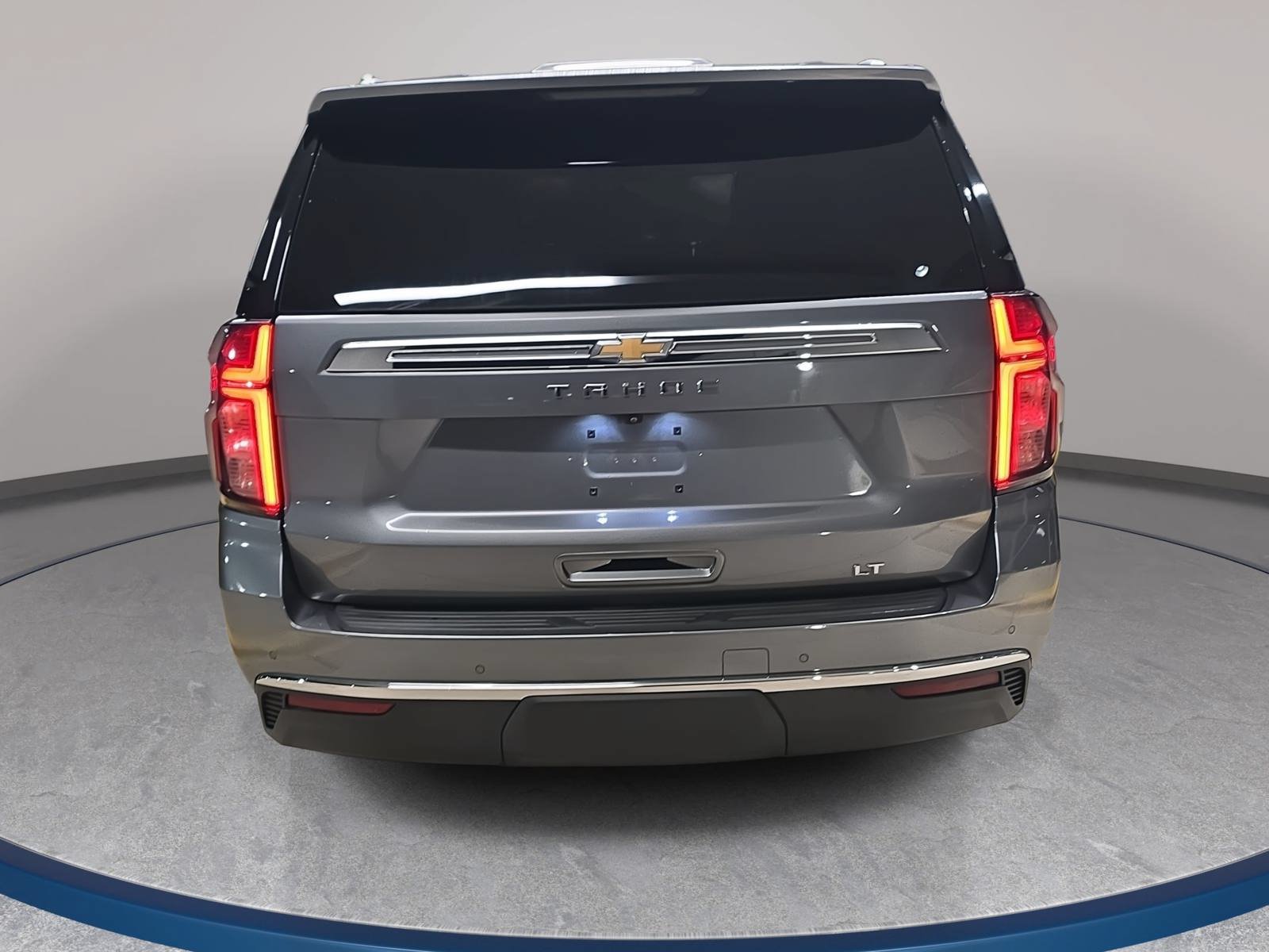 Used 2022 Chevrolet Tahoe LT w/ Luxury Package AWD/4WD image 6