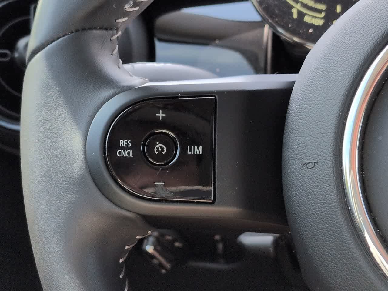 Used 2024 MINI Cooper S FWD image 21